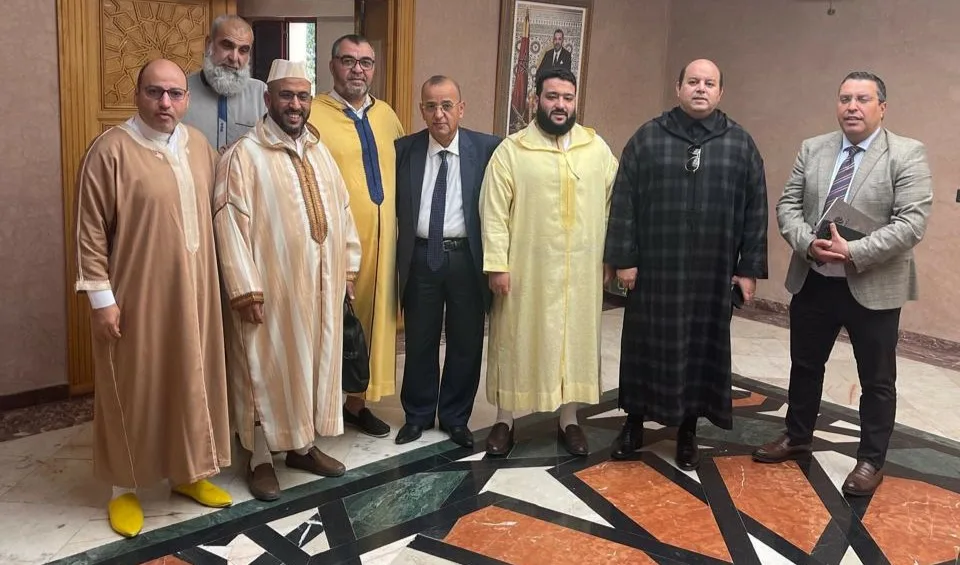 تسعيرة مربد السيارات .. عامل إنزكان يرفع الضرر عن تجار سوق الحرية