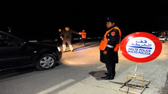 نقطة مراقبة أمنية تضبط قاصـ ـر بحوزته 90 صفيحة من المخـ ـدرات بتكيوين